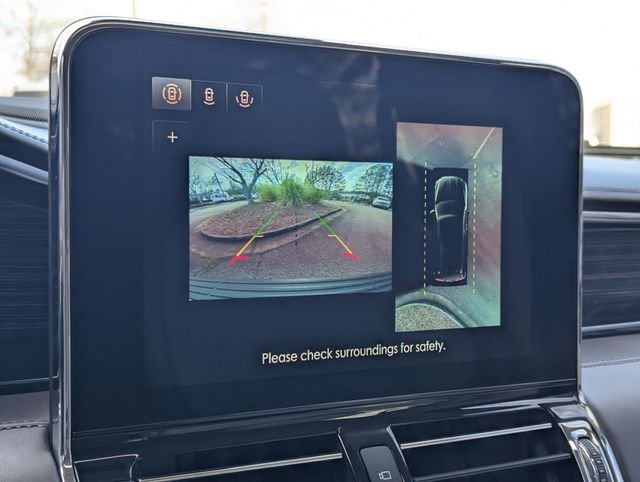 Used 2021 Lincoln Navigator Black Label w/ Cargo Convenience Package image 22