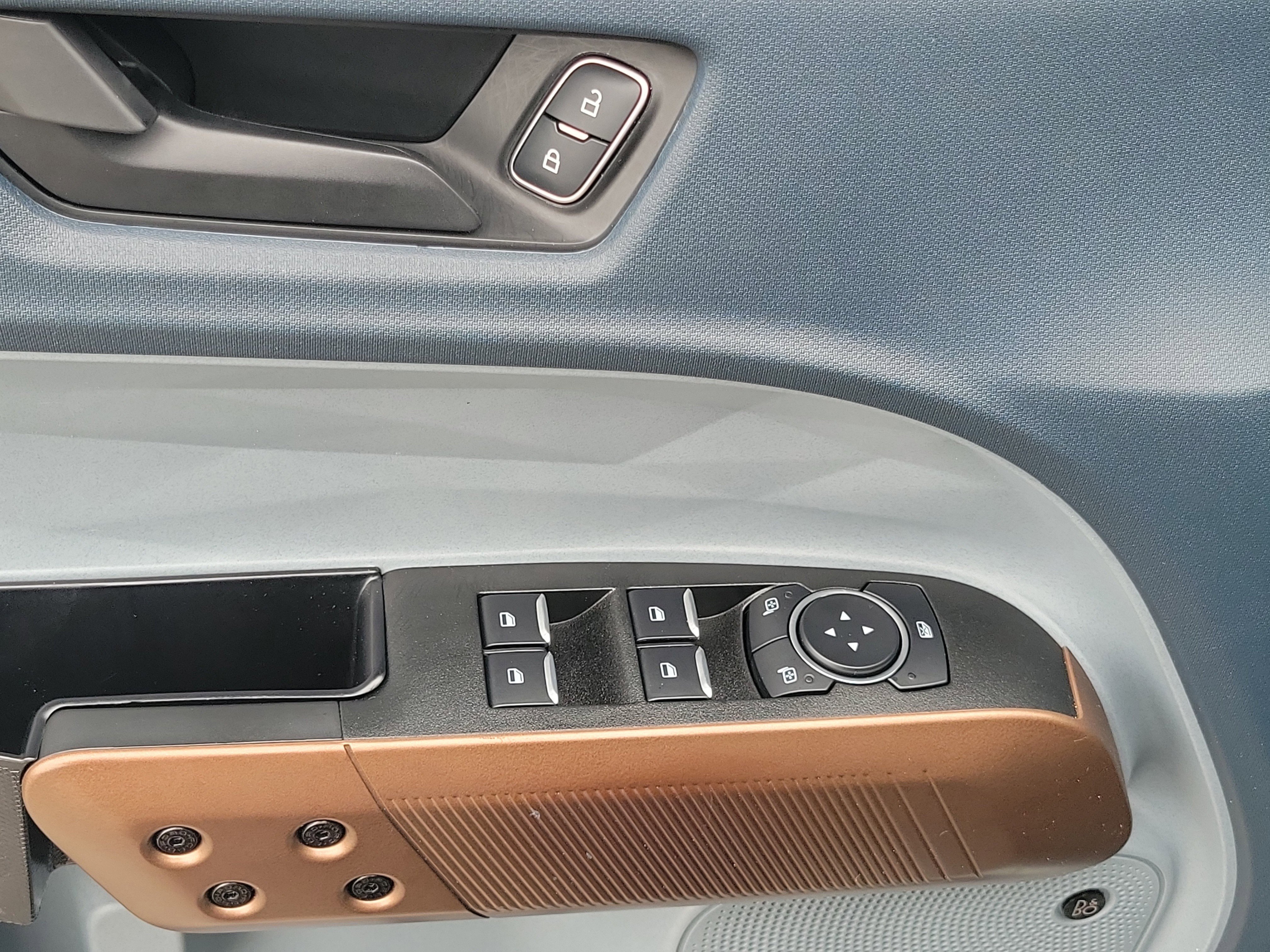 Used 2024 Ford Maverick Lariat w/ FX4 Off-Road Package image 23