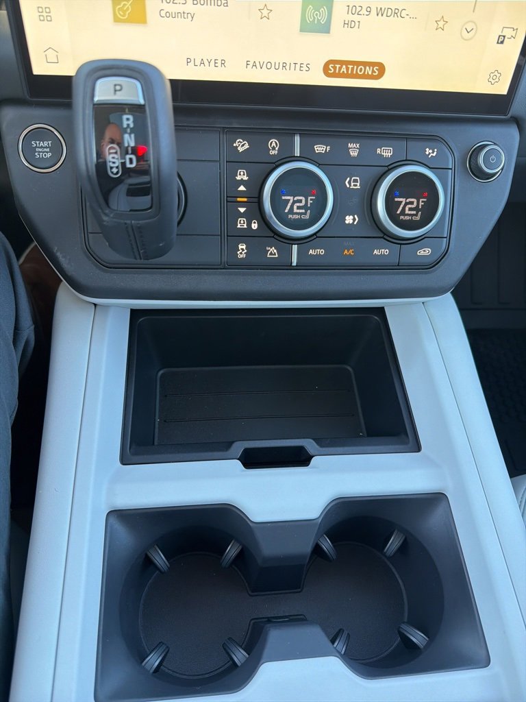 New 2026 Land Rover Defender 110 X-Dynamic SE image 27