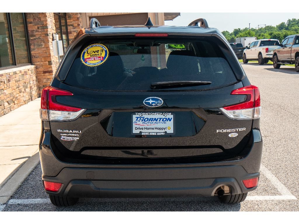 Used 2023 Subaru Forester Premium AWD/4WD image 4