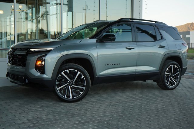 New 2026 Chevrolet Equinox RS image 4