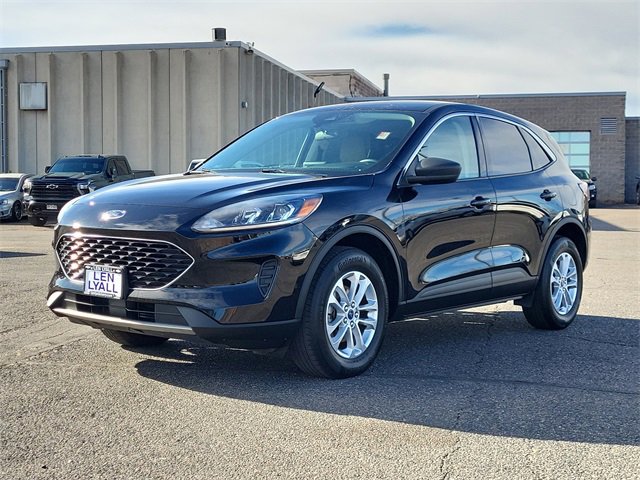 Used 2022 Ford Escape SE w/ Cold Weather Package image 4