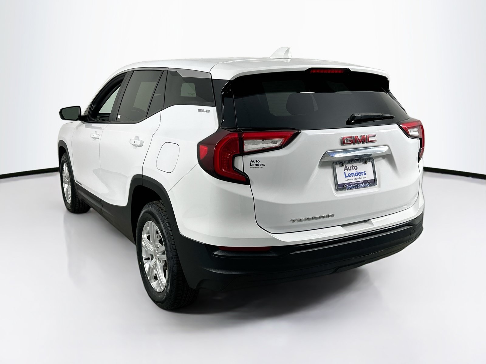 Used 2022 GMC Terrain SLE FWD image 7
