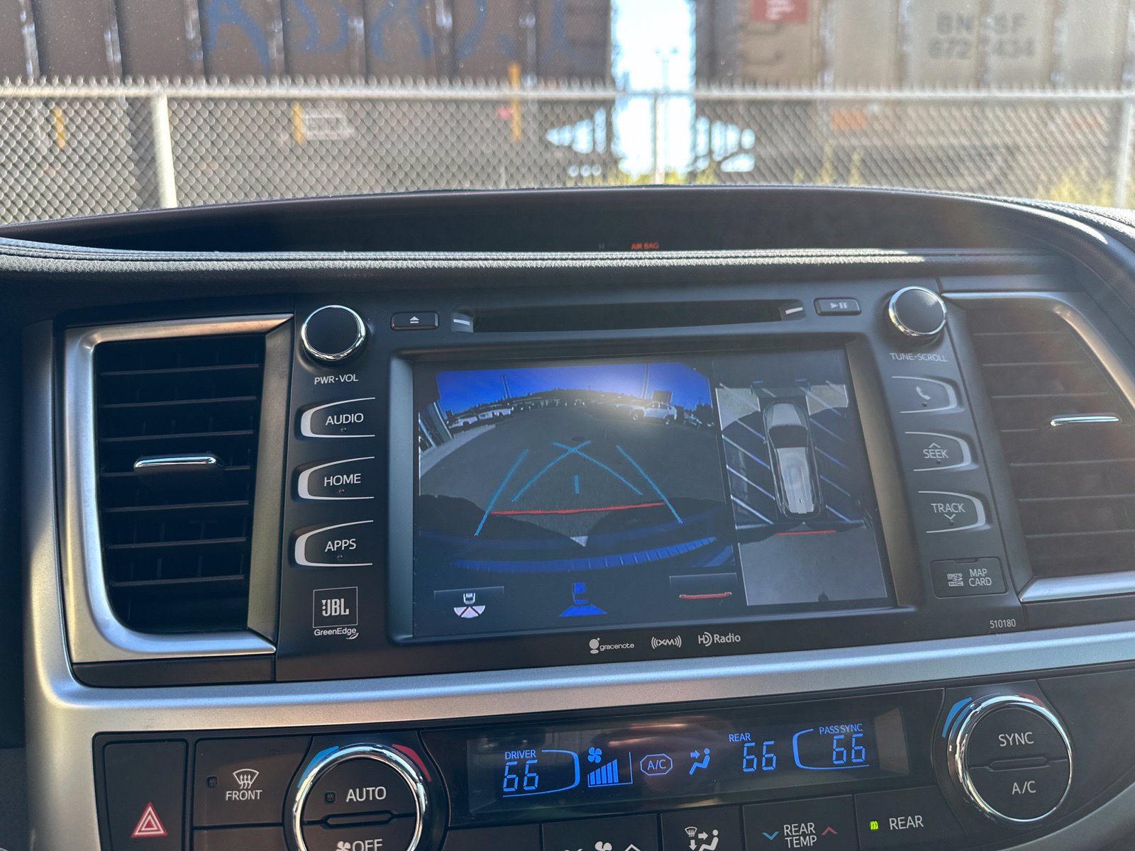Used 2017 Toyota Highlander Limited Platinum FWD image 64