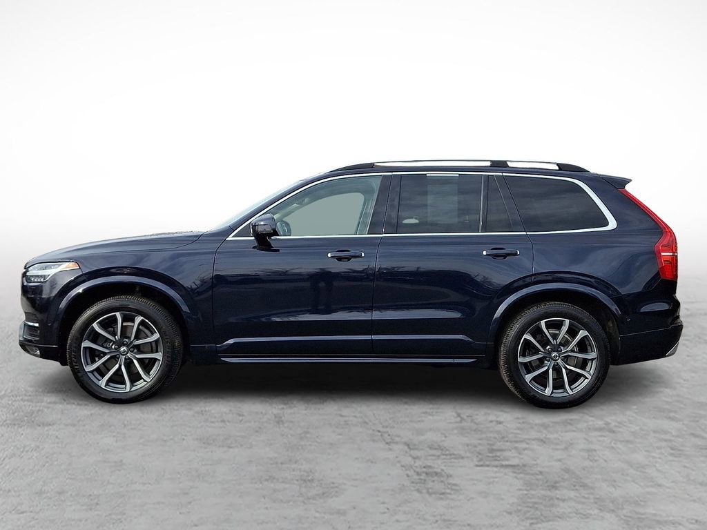 Used 2017 Volvo XC90 T6 Momentum w/ Vision Package image 7