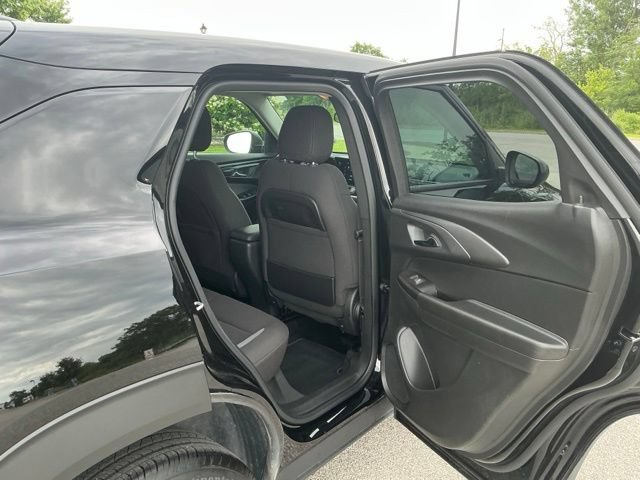 Used 2024 Chevrolet TrailBlazer LS w/ LS Convenience Package AWD/4WD image 18