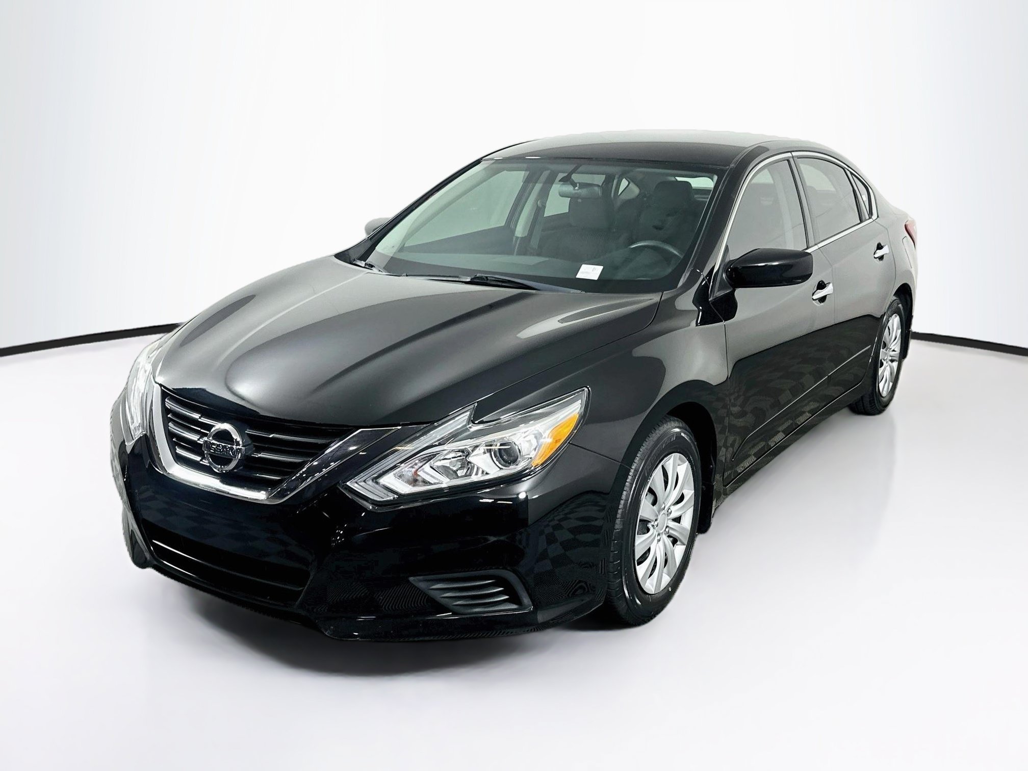Used 2018 Nissan Altima 2.5 S w/ S Convenience Package FWD image 3