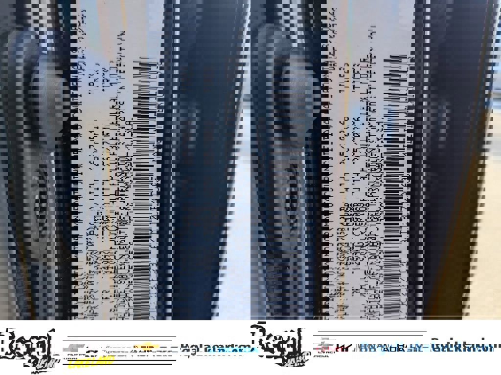 Used 2022 Toyota Tacoma SR5 w/ Trail Edition image 28