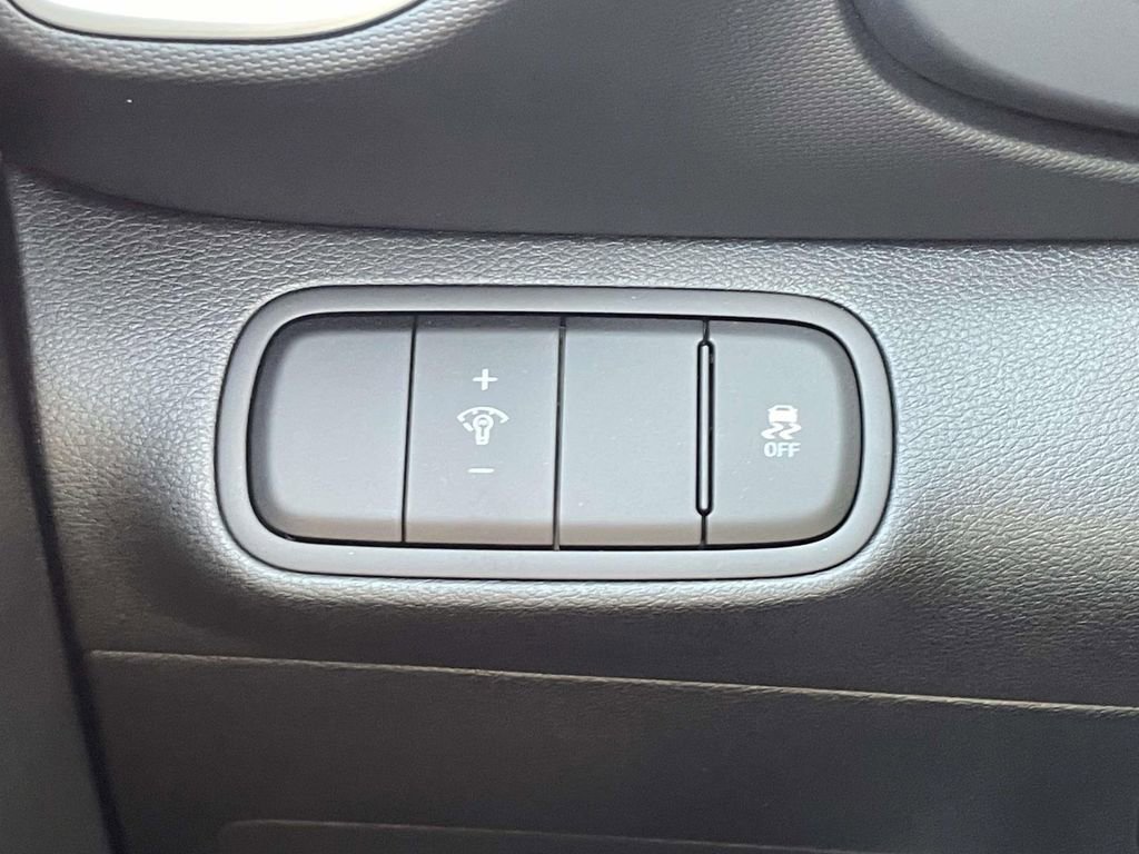 New 2026 Hyundai Venue SEL image 18