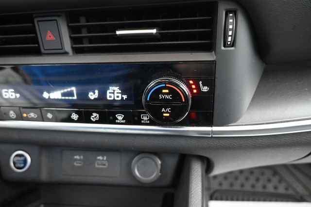 Used 2023 Nissan Rogue SV w/ SV Premium Package AWD/4WD image 17