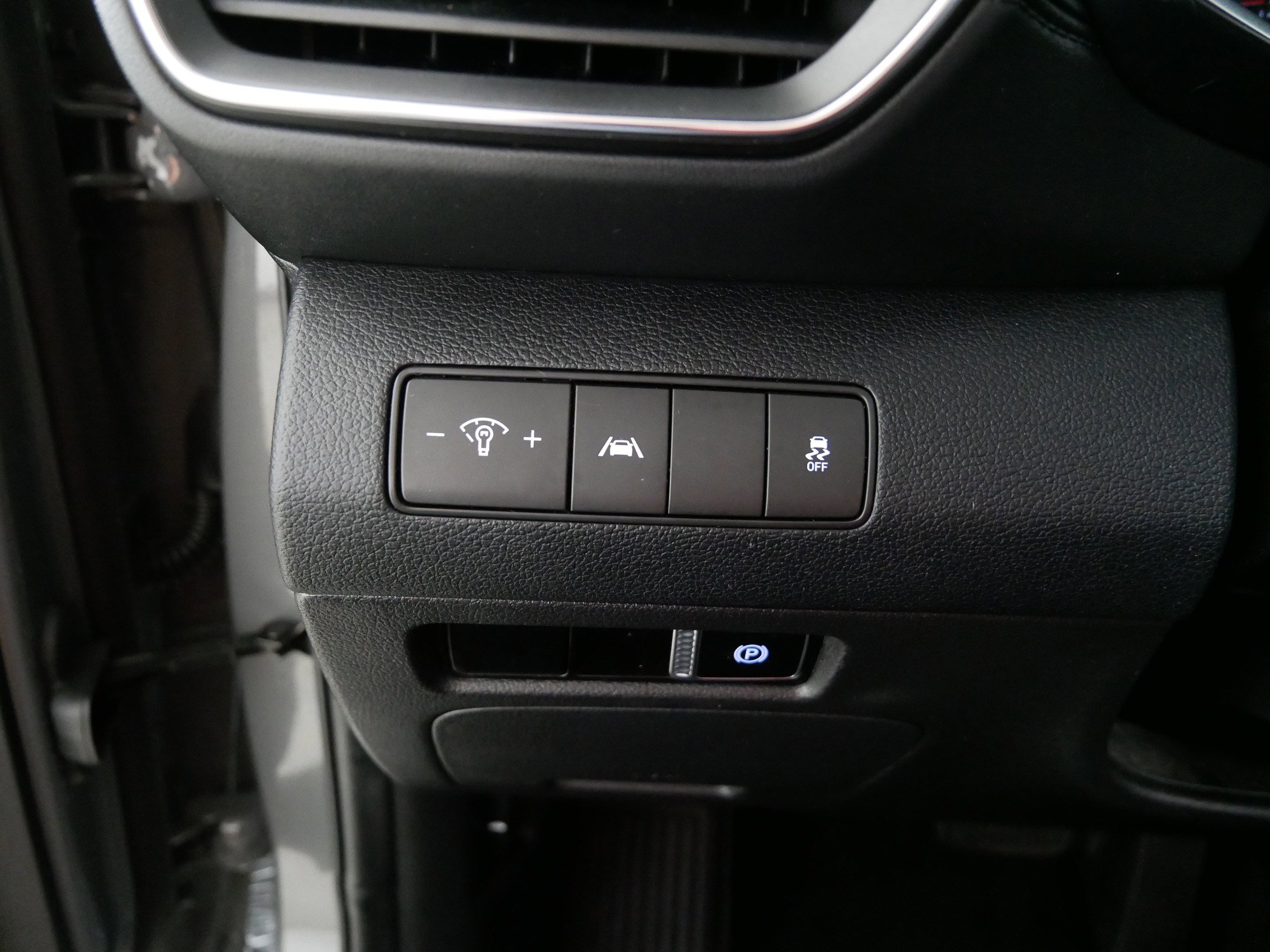 Used 2022 Hyundai Santa Fe SEL AWD/4WD image 26