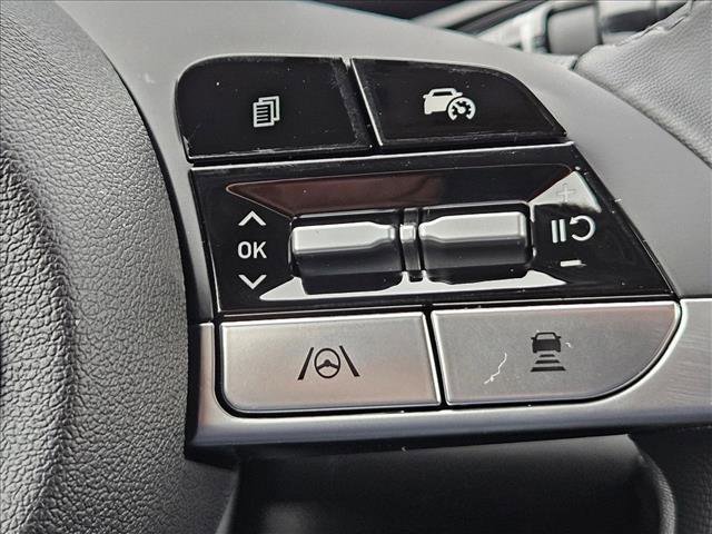 New 2026 Hyundai Elantra Limited image 17