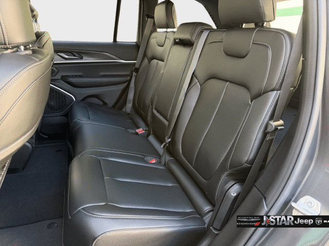 New 2026 Jeep Grand Cherokee Limited RWD image 21