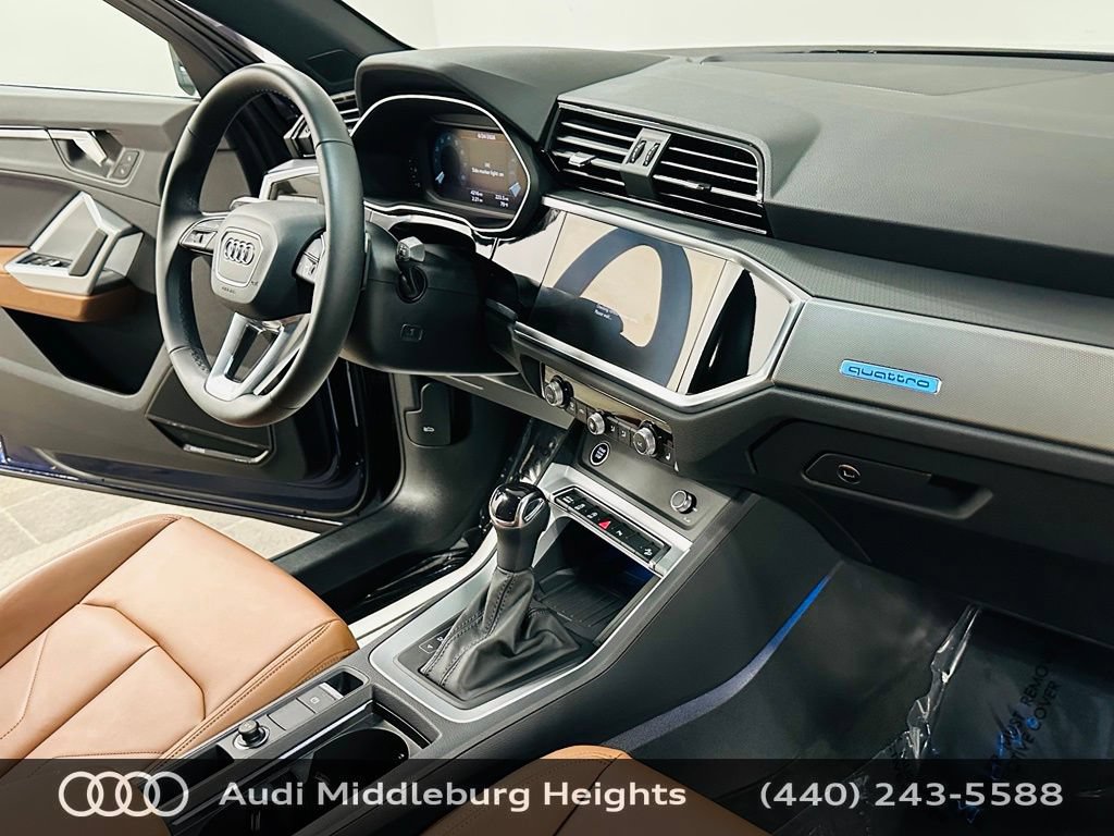 Certified 2025 Audi Q3 2.0T Premium Plus w/ Premium Plus Package AWD/4WD image 11