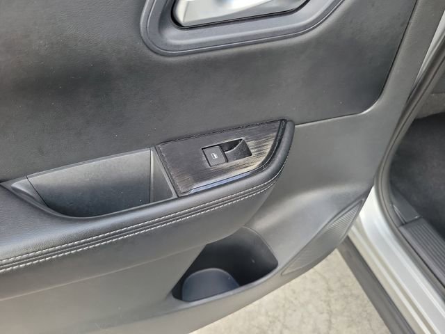 Used 2024 Nissan Rogue SV image 8