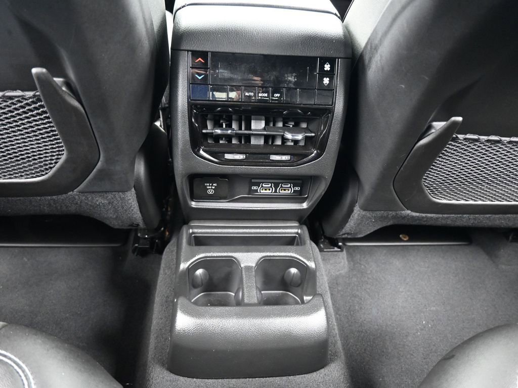 Used 2024 Jeep Grand Cherokee L Altitude image 39