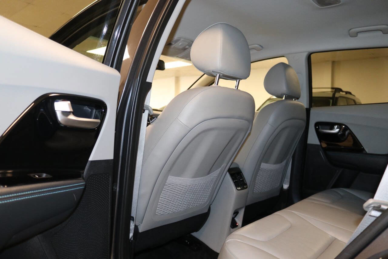 Used 2018 Kia Niro EX Premium image 69