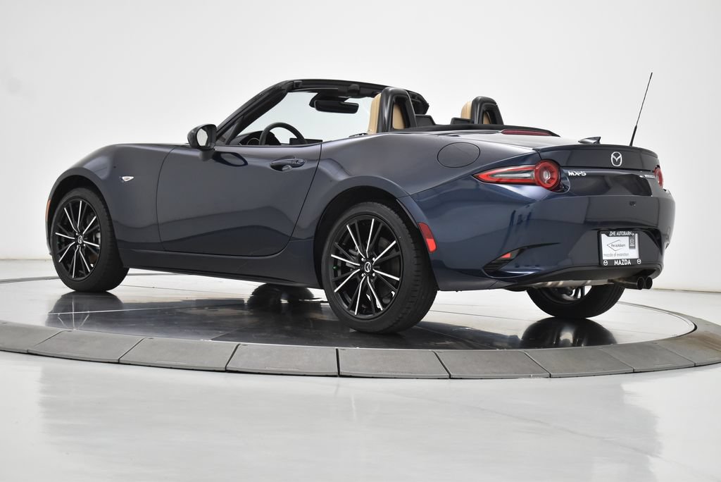 Used 2025 MAZDA MX-5 Miata Grand Touring RWD image 18