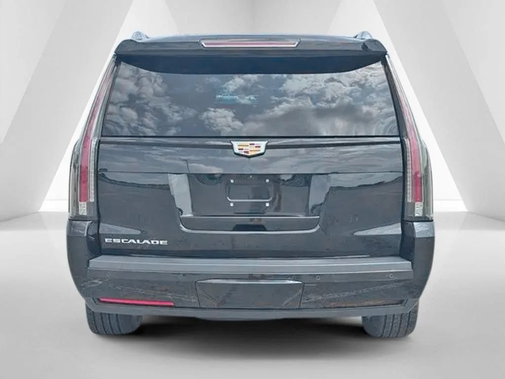 Used 2019 Cadillac Escalade Premium Luxury w/ Escalade Sport Edition AWD/4WD image 6
