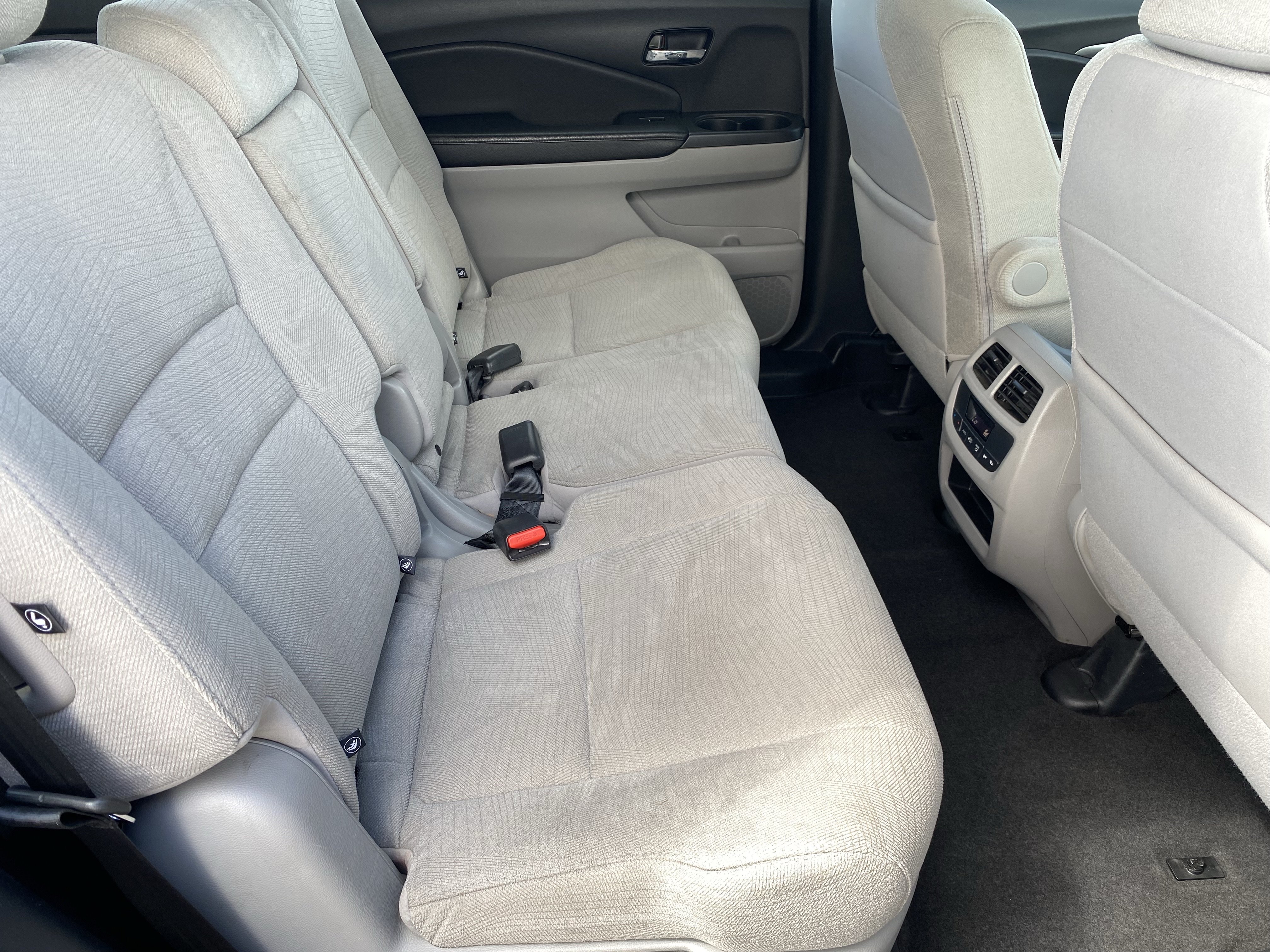 Used 2018 Honda Pilot EX image 13