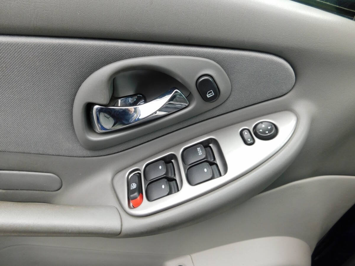 Used 2006 Chevrolet Malibu LT FWD image 15