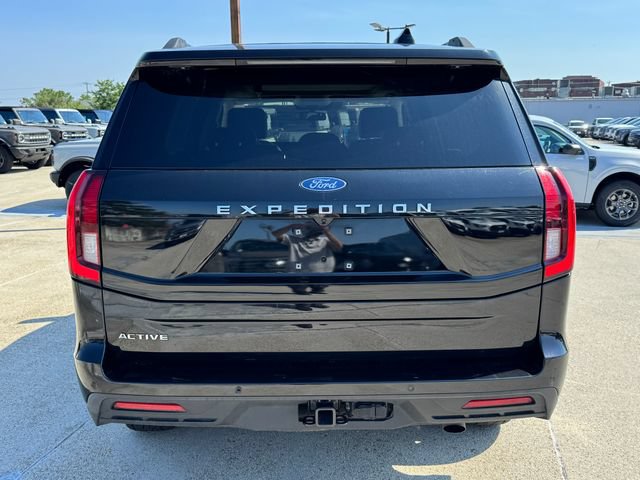 Used 2025 Ford Expedition Active AWD/4WD image 4