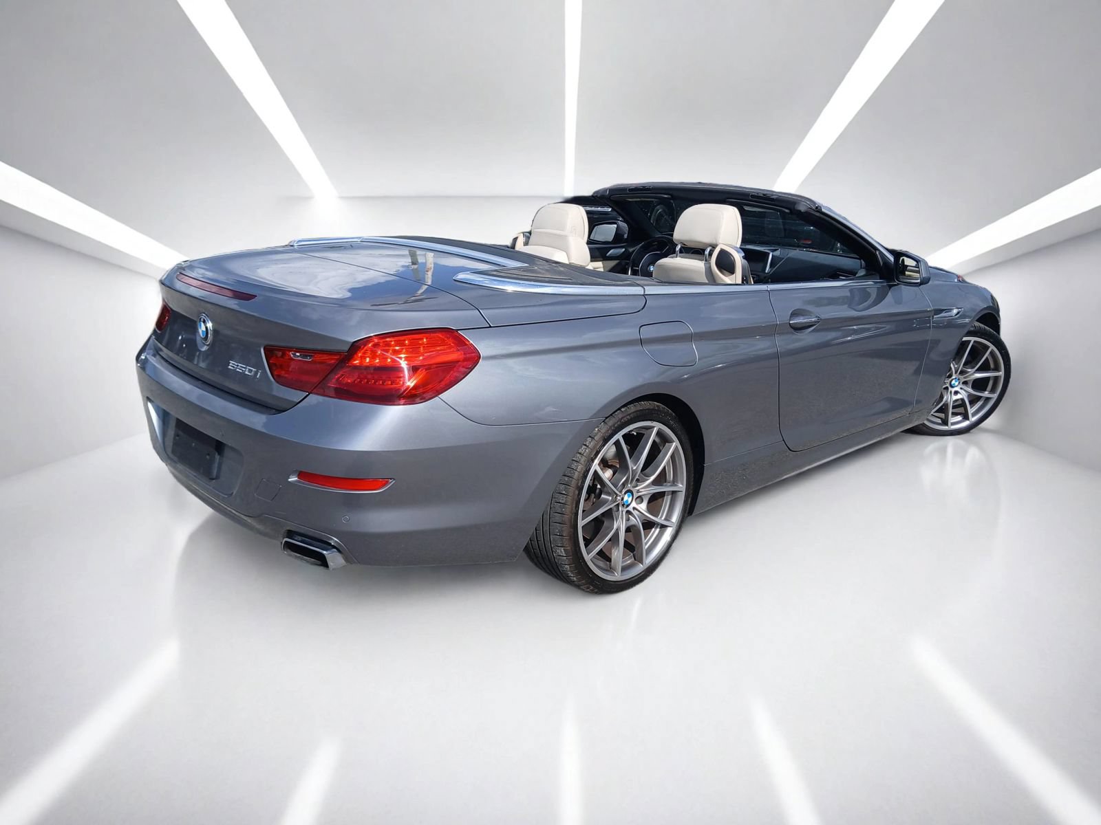 Used 2012 BMW 650i Convertible RWD image 5