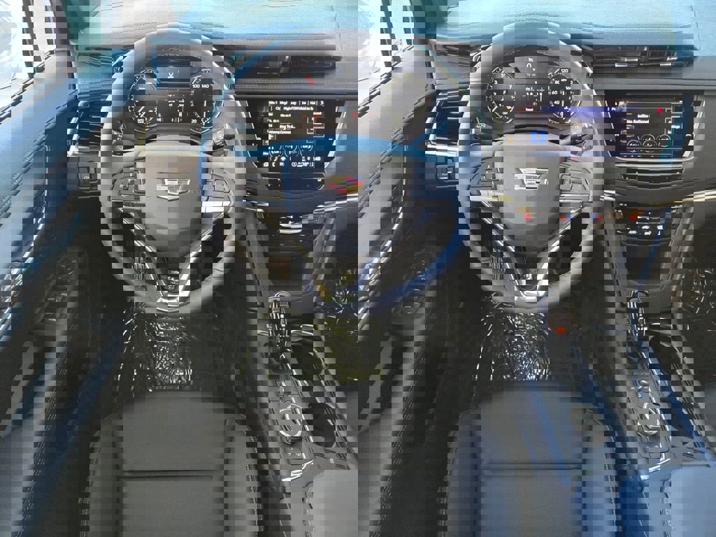 New 2025 Cadillac XT6 Luxury image 26