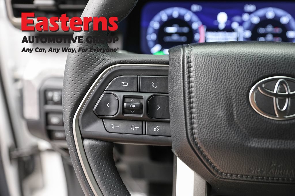 Used 2025 Toyota 4Runner Trailhunter AWD/4WD image 15
