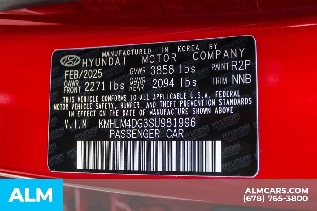 Used 2025 Hyundai Elantra Sport image 41