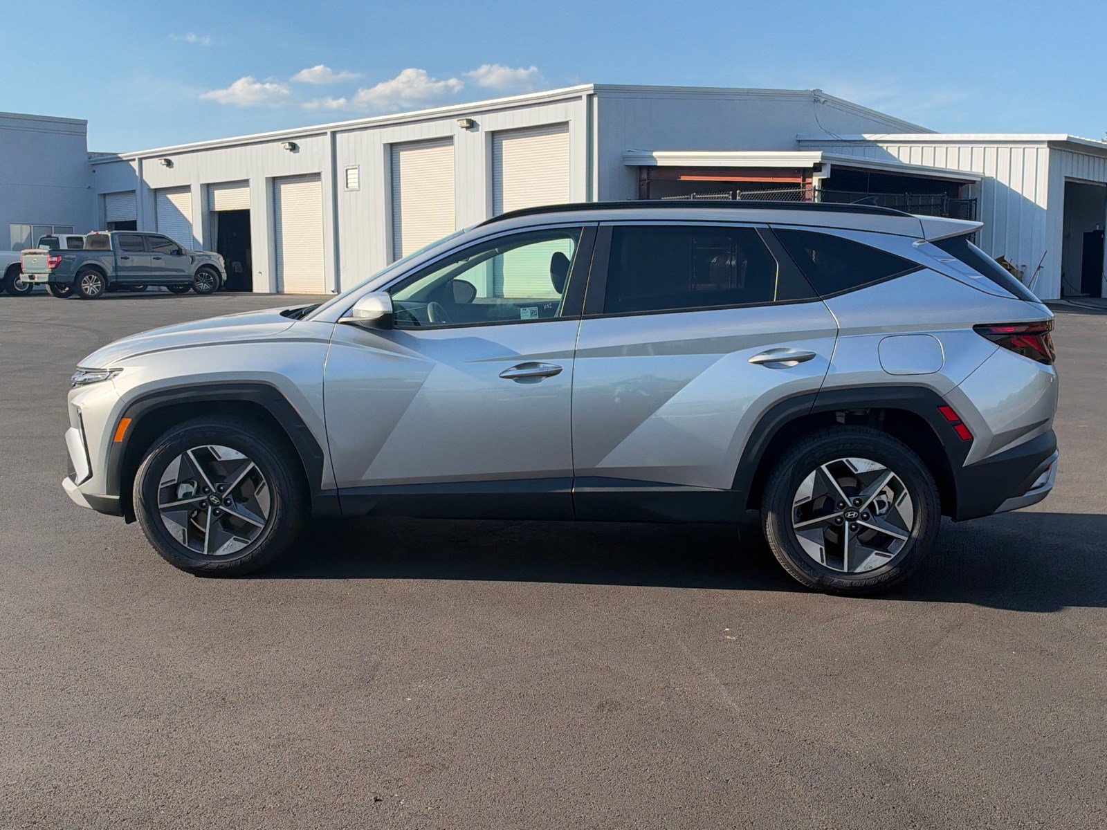 Used 2025 Hyundai Tucson SEL AWD/4WD image 8