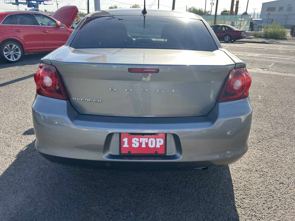 Used 2012 Dodge Avenger SE FWD image 6