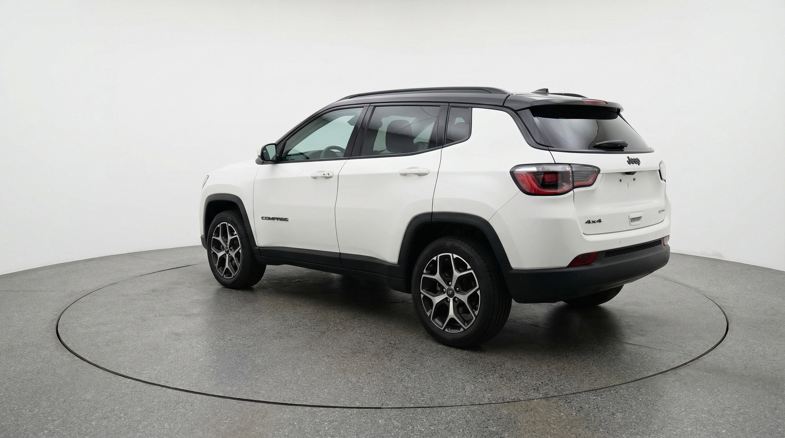 Used 2025 Jeep Compass Limited image 6