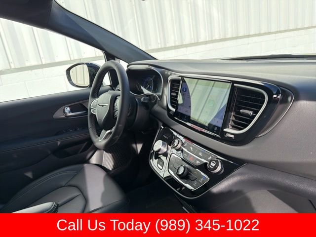 New 2026 Chrysler Voyager LX image 37