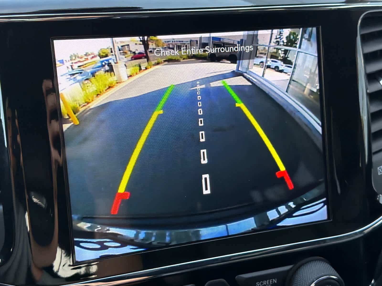 Used 2020 Jeep Grand Cherokee Altitude AWD/4WD image 21