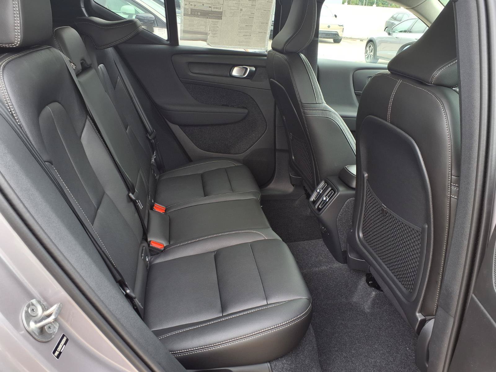 New 2026 Volvo XC40 B5 Plus w/ Protection Package Premier AWD/4WD image 10