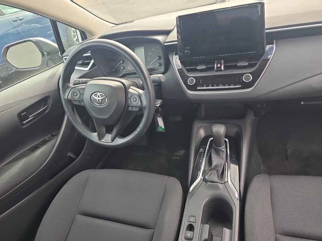Used 2024 Toyota Corolla LE FWD image 7