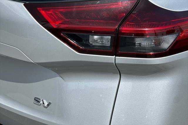 Used 2023 Nissan Rogue SV image 26