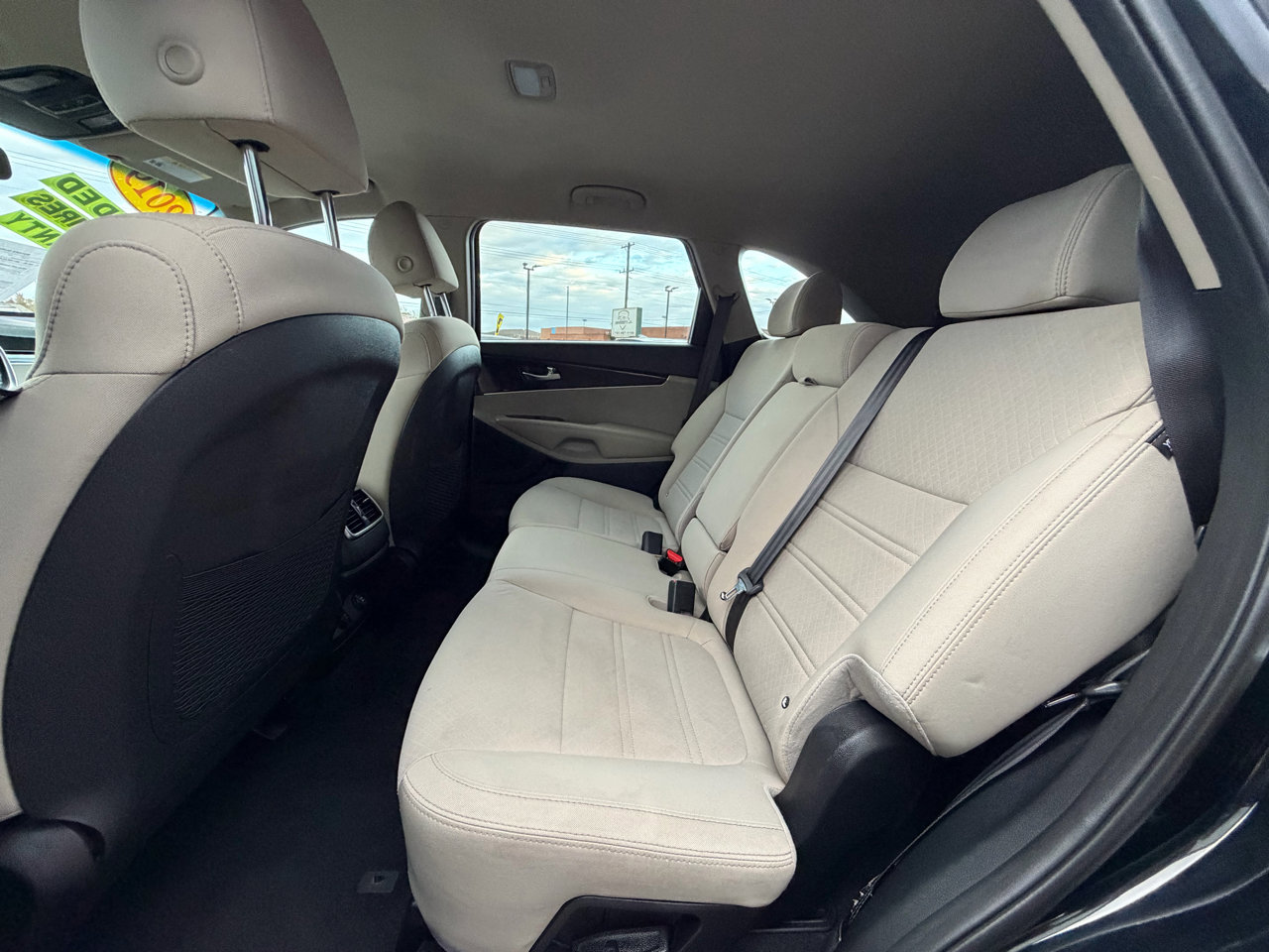 Used 2019 Kia Sorento LX image 13
