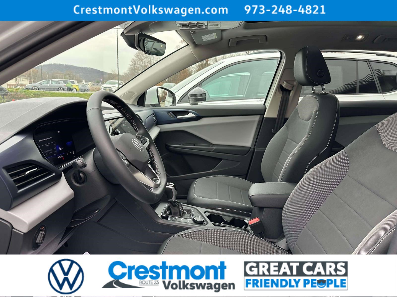 Used 2022 Volkswagen Taos SE w/ Panoramic Sunroof Package image 13