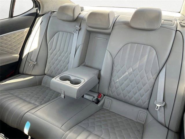 Used 2021 Genesis G70 2.0T w/ Prestige Package image 14