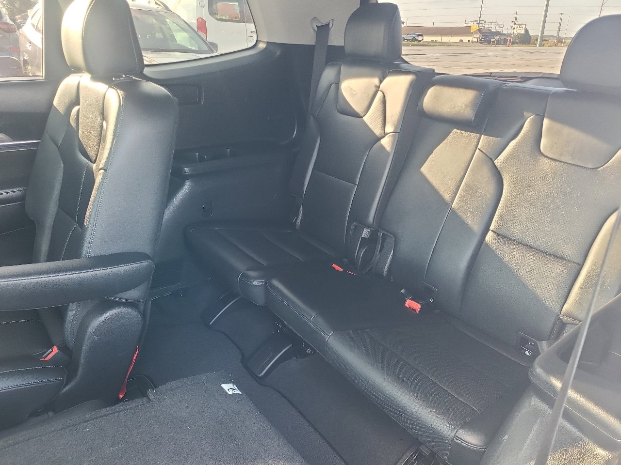 Used 2022 Kia Telluride EX w/ EX Premium Package image 14