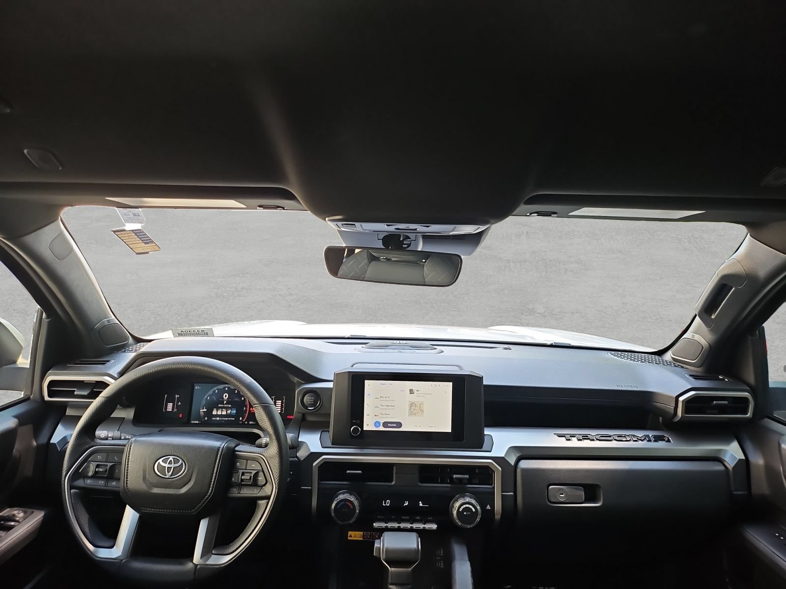 Used 2024 Toyota Tacoma SR5 w/ SR5 Upgrade Package RWD image 33