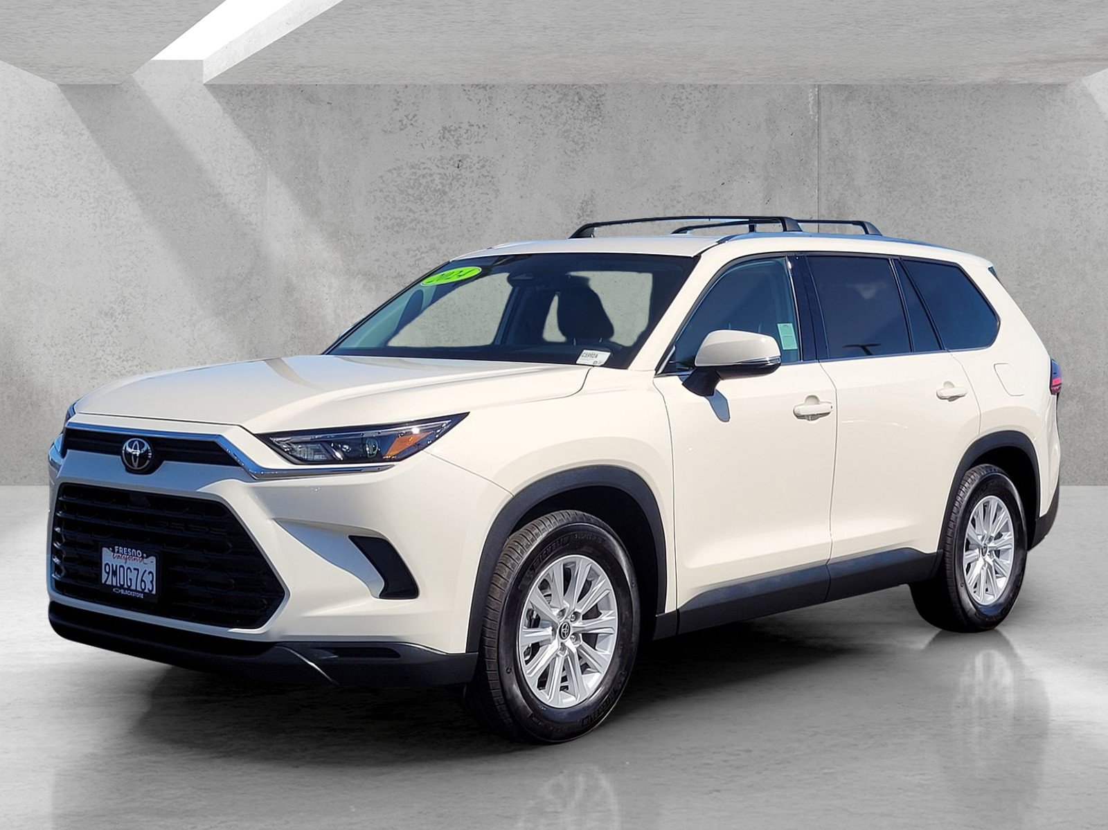 Used 2024 Toyota Grand Highlander XLE image 8