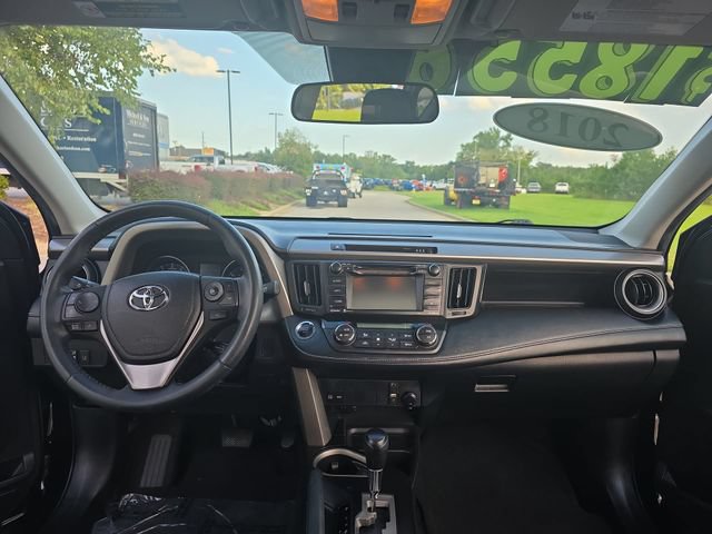 Used 2018 Toyota RAV4 XLE FWD image 10