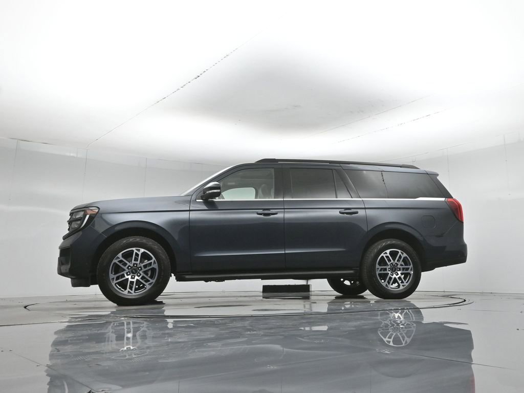 Used 2025 Ford Expedition Max Active AWD/4WD image 56
