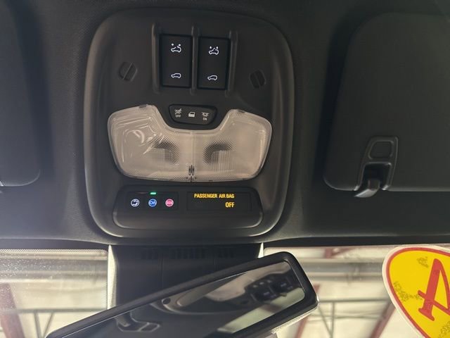 Used 2024 Chevrolet Colorado ZR2 w/ ZR2 Convenience Package III image 15