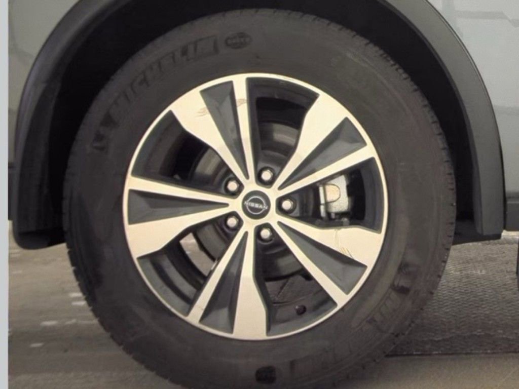 Used 2024 Nissan Murano SV image 21