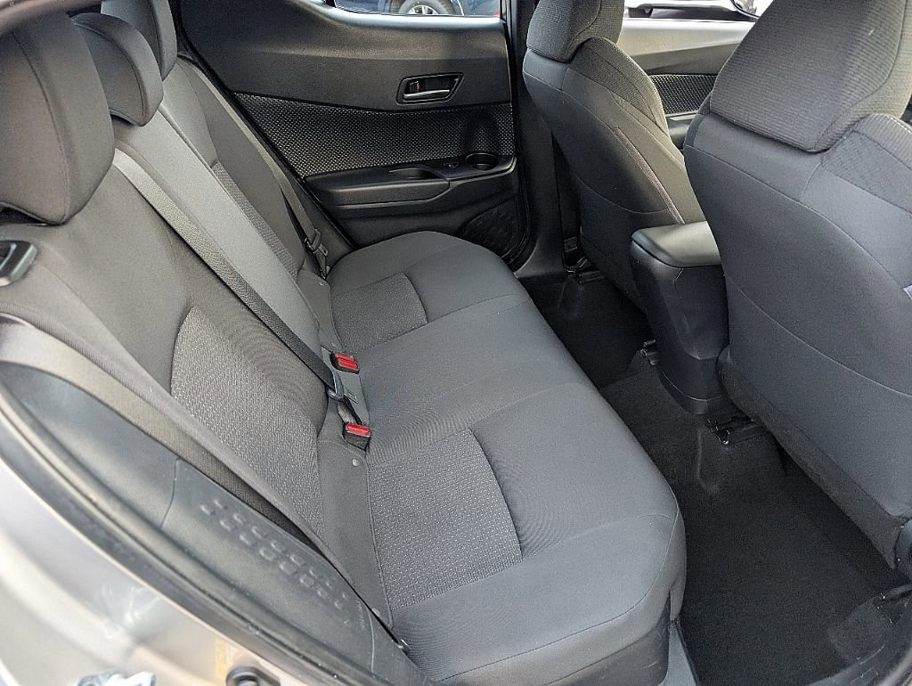 Used 2018 Toyota C-HR XLE image 17