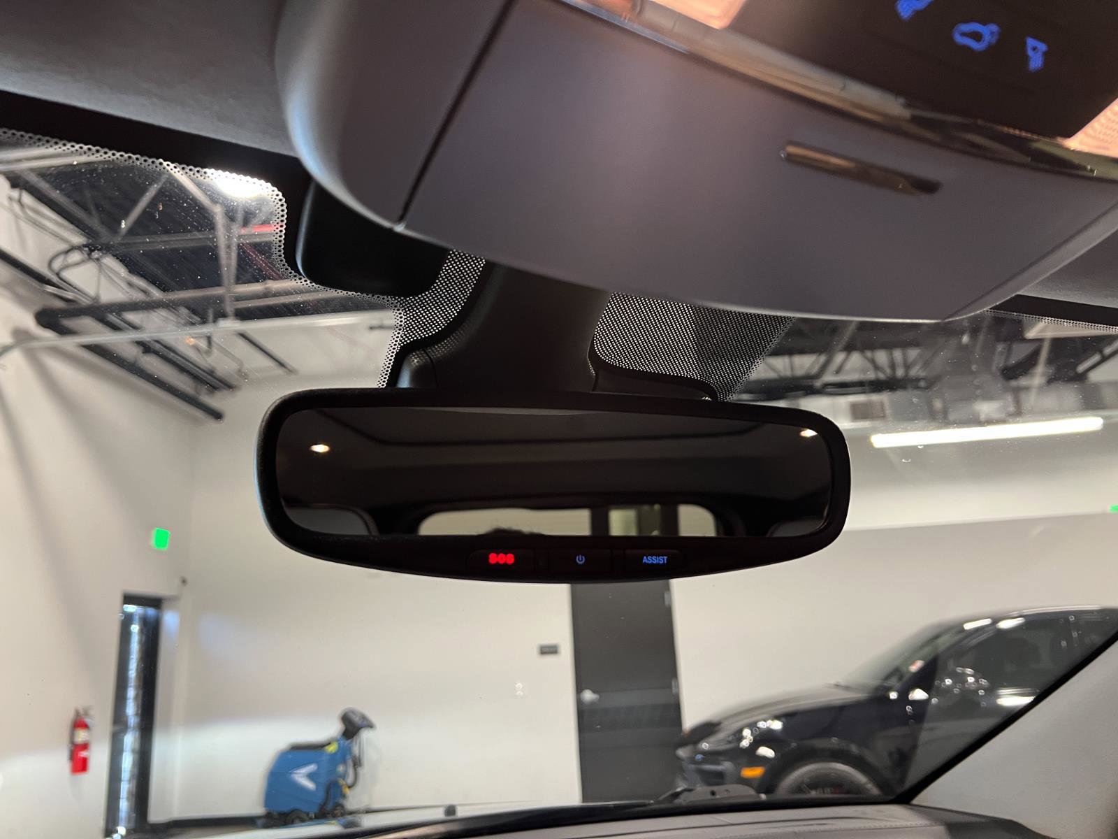 Used 2020 Jeep Grand Cherokee Summit image 23